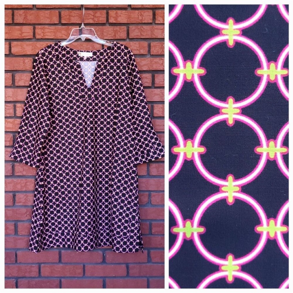 Jude Connally Black Pink Patterned Dress Sz XS
Circle Geo Onyx